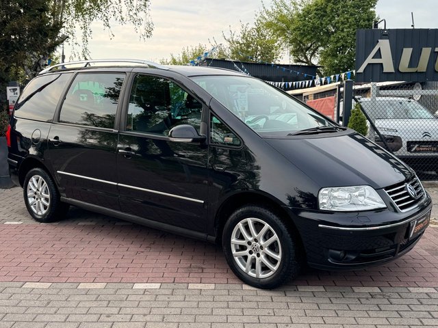 Volkswagen Sharan 1.8T Highline Aut*7Sitze*Nav*Xen*Leder* - bilder 1