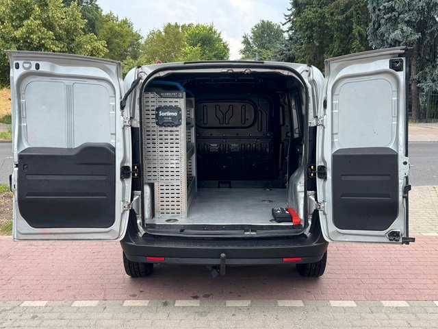 Opel COMBO L1H1 1.6CDTI KASTEN*KLIMA*AHK*SITZHEIZUNG - bilder 9