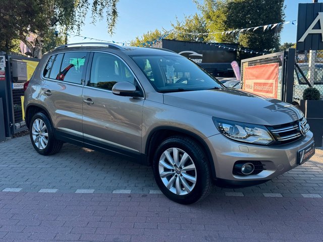 Volkswagen Tiguan 2.0TDI 4Motion*Aut*Webasto*Temp*AHK - bilder 1