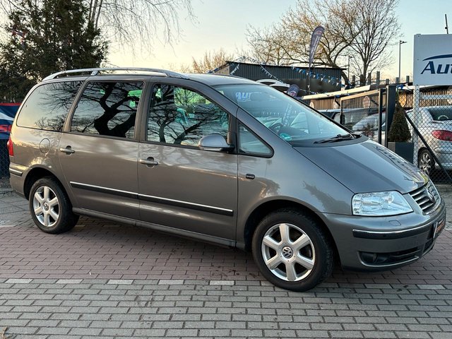 Volkswagen Sharan Highline 2.0TDI*Leder*Xenon*Navi*AHK*DVD* - bilder 1