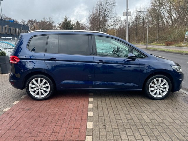 Volkswagen Touran Comfortline 2.0TDI*Navi*7Sitze*PDC*Alu* - foto 4