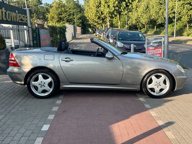 Mercedes-Benz SLK 200 Kompressor*Aut.*Leder*Shz*Temp.*17"AMG* - bilder 4