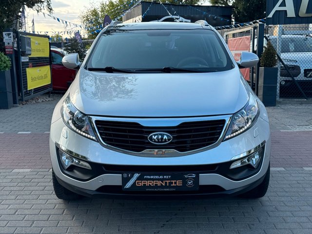 Kia Sportage 1.7CRDi Vision*Carplay*Shz*Xen*Pano*Kam - bilder 2