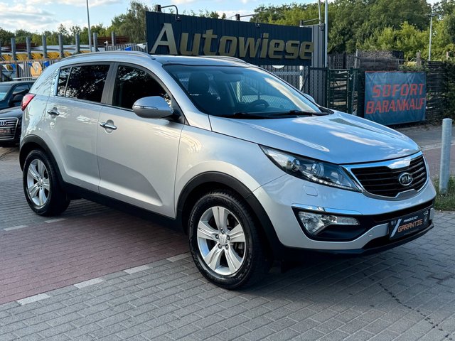 Kia Sportage 1.7CRDi Vision*Carplay*Shz*Xen*Pano*Kam - bilder 3
