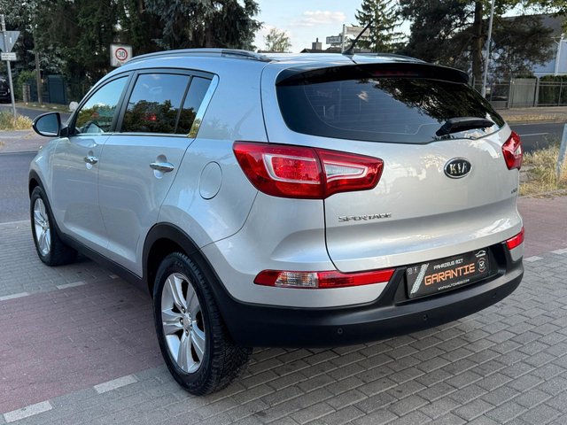 Kia Sportage 1.7CRDi Vision*Carplay*Shz*Xen*Pano*Kam - bilder 6