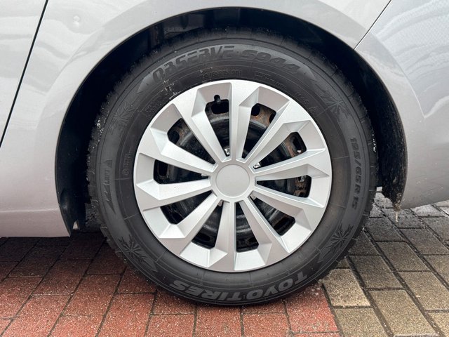 Peugeot 308 SW 1.6e-HDI Active Nav*Temp*Pano*TÜV NEU* - bilder 9