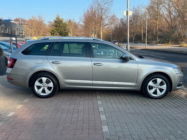 Skoda Octavia 1.6 Combi Style*Aut*Ambiente*Nav*LED*ACC - bilder 4