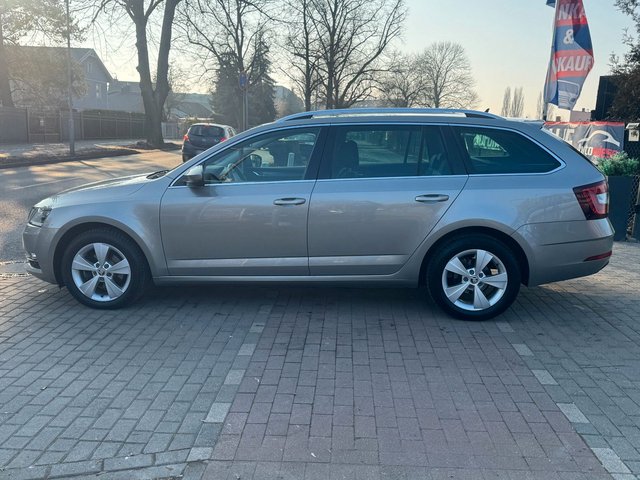 Skoda Octavia 1.6 Combi Style*Aut*Ambiente*Nav*LED*ACC - bilder 8