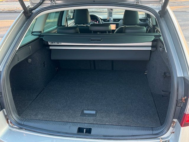 Skoda Octavia 1.6 Combi Style*Aut*Ambiente*Nav*LED*ACC - bilder 9