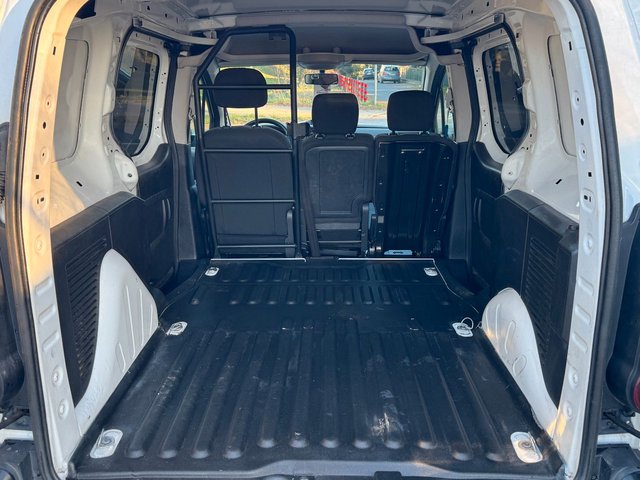 Citroën BerlingoKasten1.6HDI *Aut.*3xSitze*AHK*Temp.* - bilder 6