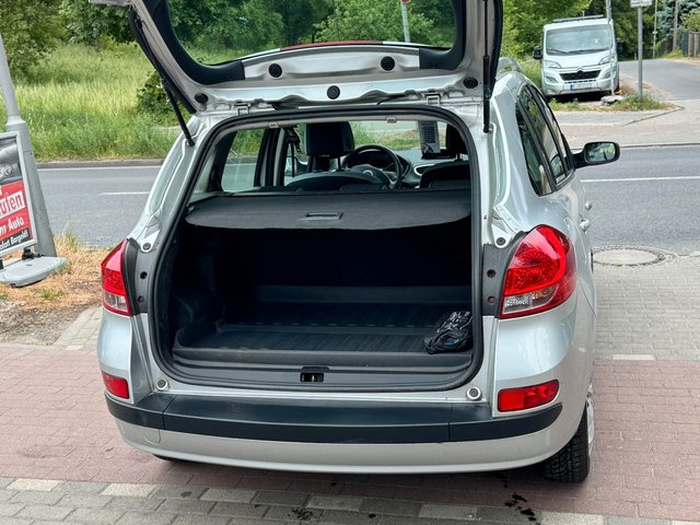 Renault Clio 1.2 Grandtour Rip Curl Klima*2.Hd*TÜV NEU* - foto 9