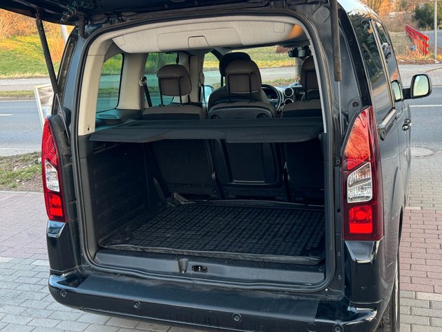 Citroën Berlingo Kombi Selection 1.6*Pano*SHZ*PDC*TEMP* - foto 7