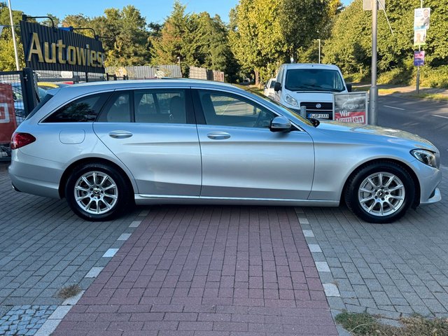 Mercedes-Benz C 250d*Avantgarde*Aut.*Panorama*LED*Navi*AHK*SHZ - foto 4