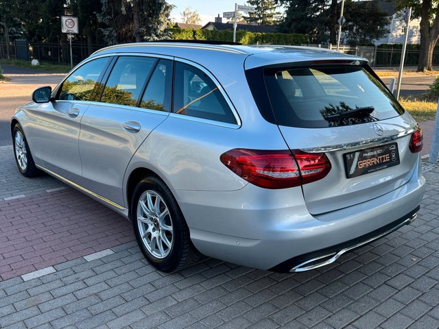 Mercedes-Benz C 250d*Avantgarde*Aut.*Panorama*LED*Navi*AHK*SHZ - foto 6
