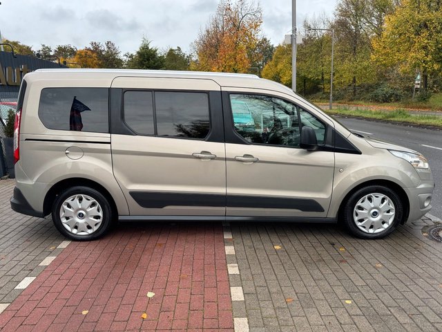 Ford Grand Tourneo Connect *1.5TDCI*7SITZER*AHK*PDC* - foto 4