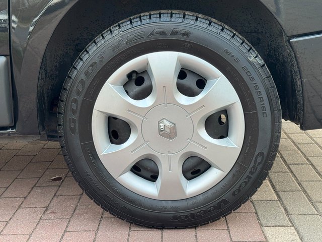 Renault Trafic Combi*9Sitze*2xSchiebetür*Navi*AHK*PDC - foto 9