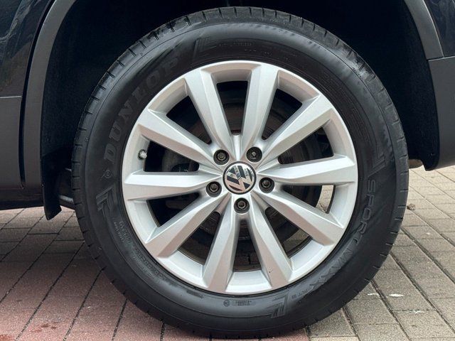 Volkswagen Tiguan 2.0TDI*4x4*Aut.*Leder*Pano*Xenon*Kamera* - bilder 9