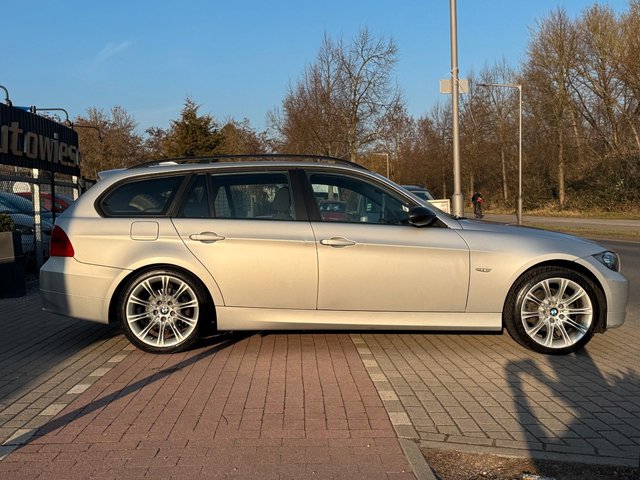 BMW 320d Touring*LED*SHZ*Klima*18"M-Sport*TÜV 1/2027 - bilder 5