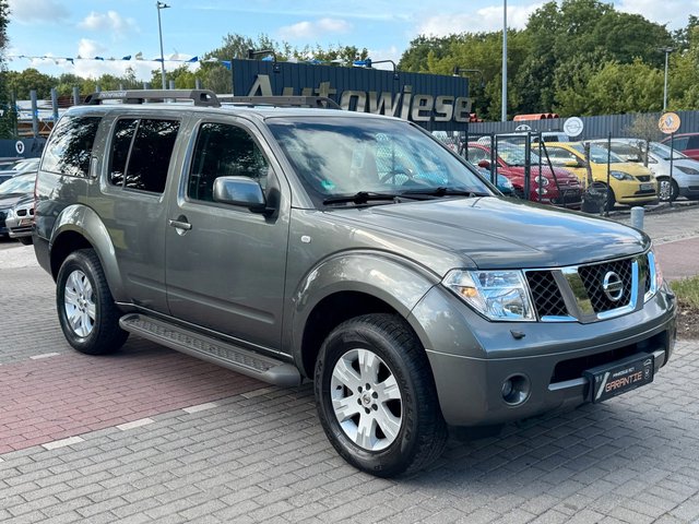 Nissan Pathfinder 2.5 dCi 4x4*Aut*7Sitze*AHK*Kam*Temp* - bilder 3