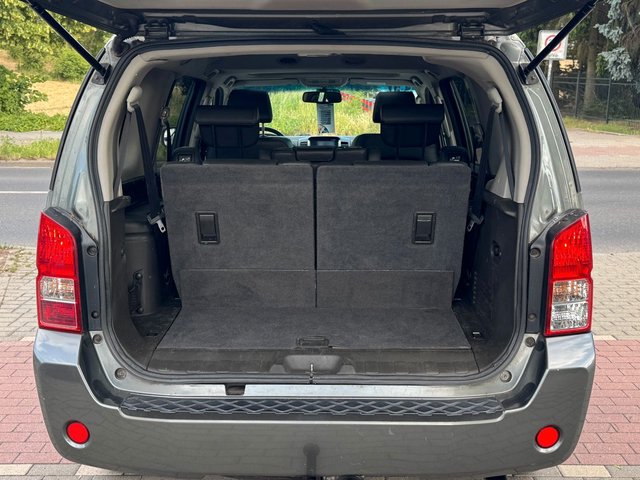 Nissan Pathfinder 2.5 dCi 4x4*Aut*7Sitze*AHK*Kam*Temp* - bilder 7