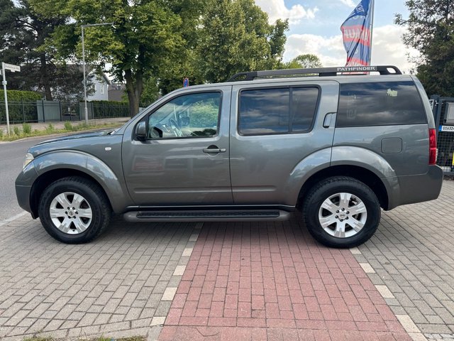 Nissan Pathfinder 2.5 dCi 4x4*Aut*7Sitze*AHK*Kam*Temp* - bilder 10