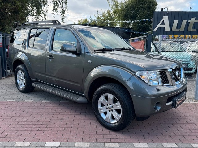 Nissan Pathfinder 2.5 dCi 4x4*Aut*7Sitze*AHK*Kam*Temp* - bilder 1