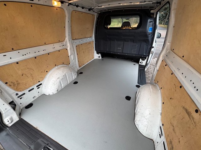 Mercedes-Benz Vito Kasten 114CDI RWD lang*Aut*Temp*Klima*Kam - bilder 7