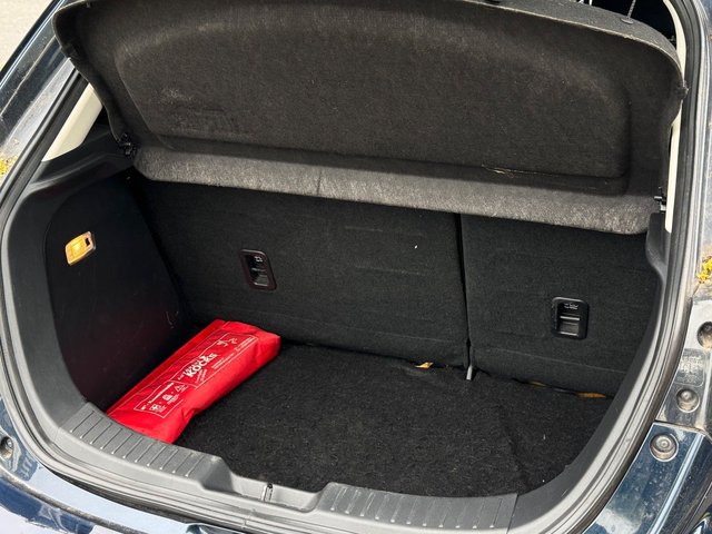 Mazda 2 1.5 Kizoku*Klima*Temp*AGA*Szhz*Kamera*PDC* - bilder 6