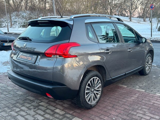 Peugeot 2008 Active 1.2*Temp.*SHZ*Klima*PDC*1.HD - foto 5