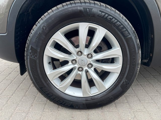 Kia Sorento 2.2CRDi Vision 4WD*Aut*Temp*AHK*Szhz*EU5 - bilder 10