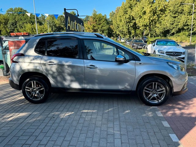 Peugeot 2008 1.2 Style*Klima*Pano*Temp*Szhz*PDC*TÜV NEU* - bilder 3