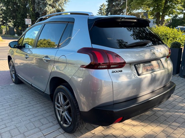 Peugeot 2008 1.2 Style*Klima*Pano*Temp*Szhz*PDC*TÜV NEU* - bilder 6