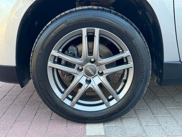 Peugeot 2008 1.2 Style*Klima*Pano*Temp*Szhz*PDC*TÜV NEU* - bilder 9