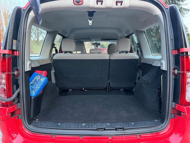 Dacia Logan MCV Kombi Ambiance 1.6*TÜV+ZR NEU - bilder 9