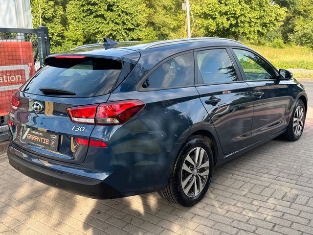 Hyundai i30 cw Family +*Navi*SHZ*Alu*Kamera*TÜV NEU - foto 5