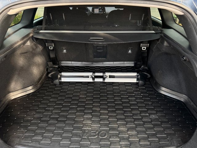 Hyundai i30 cw Family +*Navi*SHZ*Alu*Kamera*TÜV NEU - foto 10