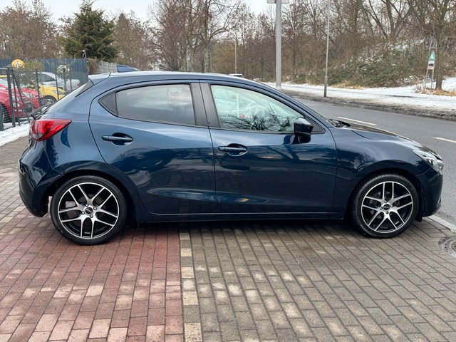 Mazda 2 1.5 Kizoku*Klima*Temp*AGA*Szhz*Kamera*PDC* - bilder 4