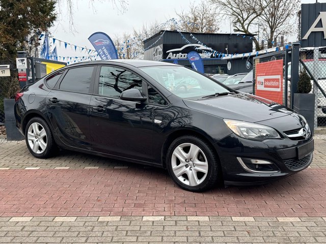 Opel Astra J Limousine 1.4T*Automatik*Navi*Kamera*Shz - bilder 1