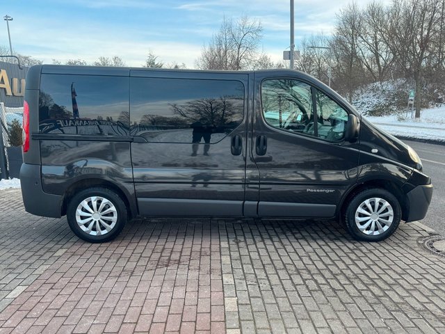 Renault Trafic Passenger 2.0 dCi L1H1*8Sitze*Klima*TÜV - bilder 4