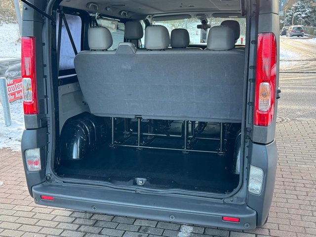 Renault Trafic Passenger 2.0 dCi L1H1*8Sitze*Klima*TÜV - bilder 9