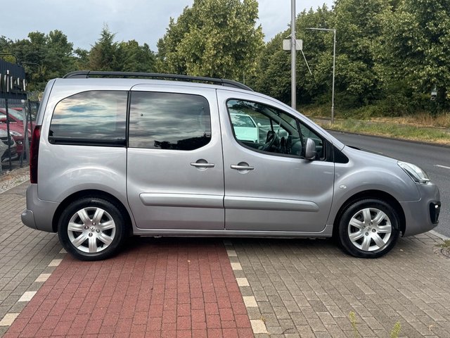 Peugeot Partner Tepee Allure 1.6HDi*Klima*Temp*AHK* - bilder 4