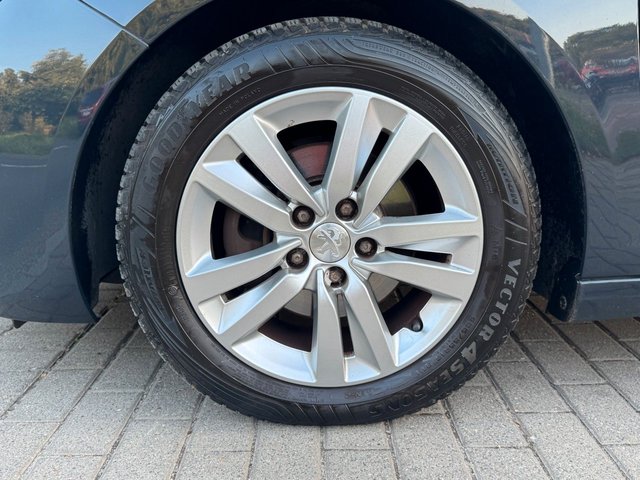 Peugeot 308SW Active 1.2*Klimaautomatik*Temp.*TÜV+ZR NEU - bilder 10