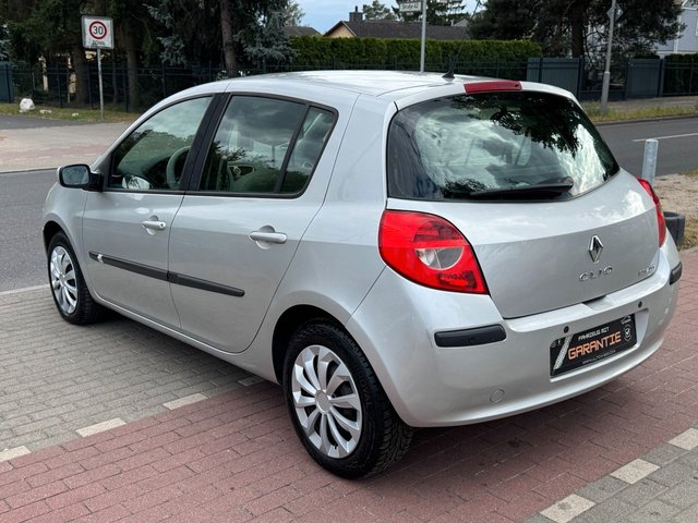 Renault Clio 1.6 III Privilege Aut*Klima*Temp*TÜV NEU* - bilder 7