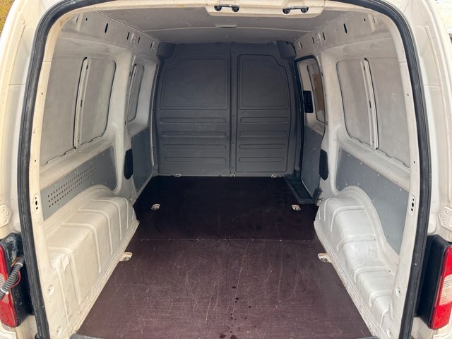 Volkswagen Caddy 1.6 Maxi Kasten*Allwetter*ZR NEU*TÜV NEU* - bilder 6