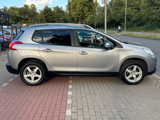 Peugeot 2008 Active Klima*PDC*Temp*Szhz*Allwetter - bilder 4