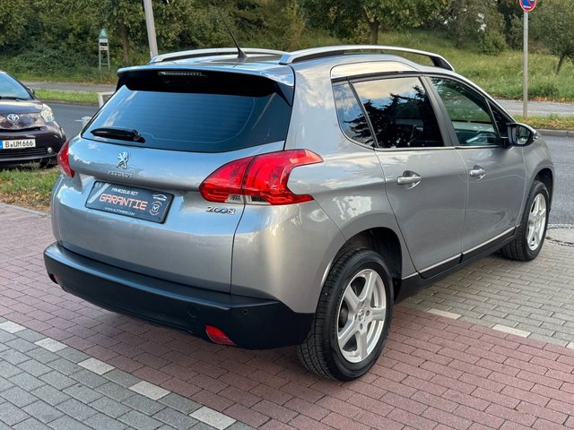 Peugeot 2008 Active Klima*PDC*Temp*Szhz*Allwetter - bilder 5