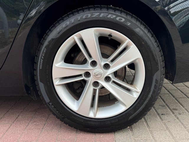 Opel Insignia B 2.0 Sports Tourer Dynamic*Nav*Kamera - bilder 10