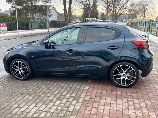 Mazda 2 1.5 Kizoku*Klima*Temp*AGA*Szhz*Kamera*PDC* - bilder 10