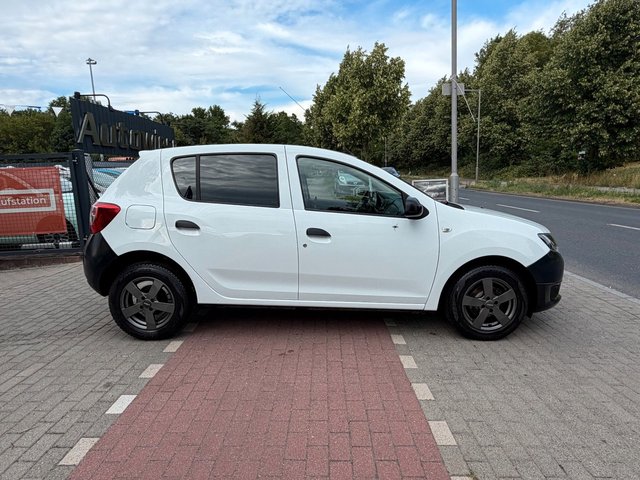 Dacia Sandero II 1.2*Servo*CarPlay*Kamera*35TKM! - bilder 4