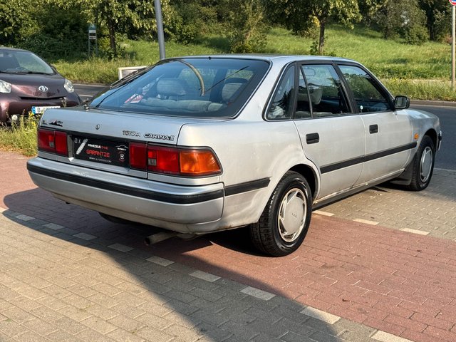 Toyota Carina 1.6 16V*MIT ORIGINAL KAT*TÜV 01/25 - bilder 5